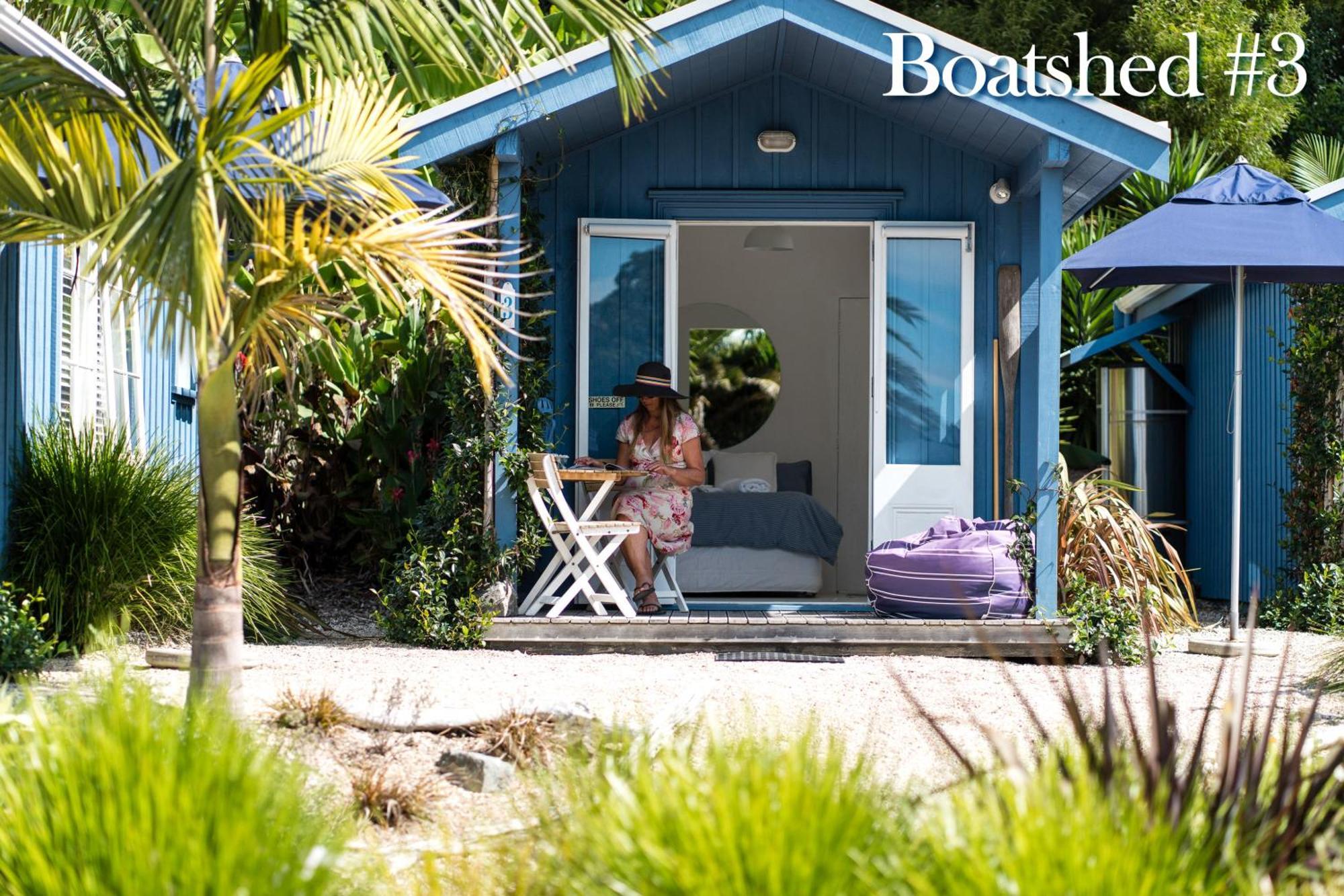 شقة Boatsheds On The Bay, Waiheke Island Ostend الغرفة الصورة