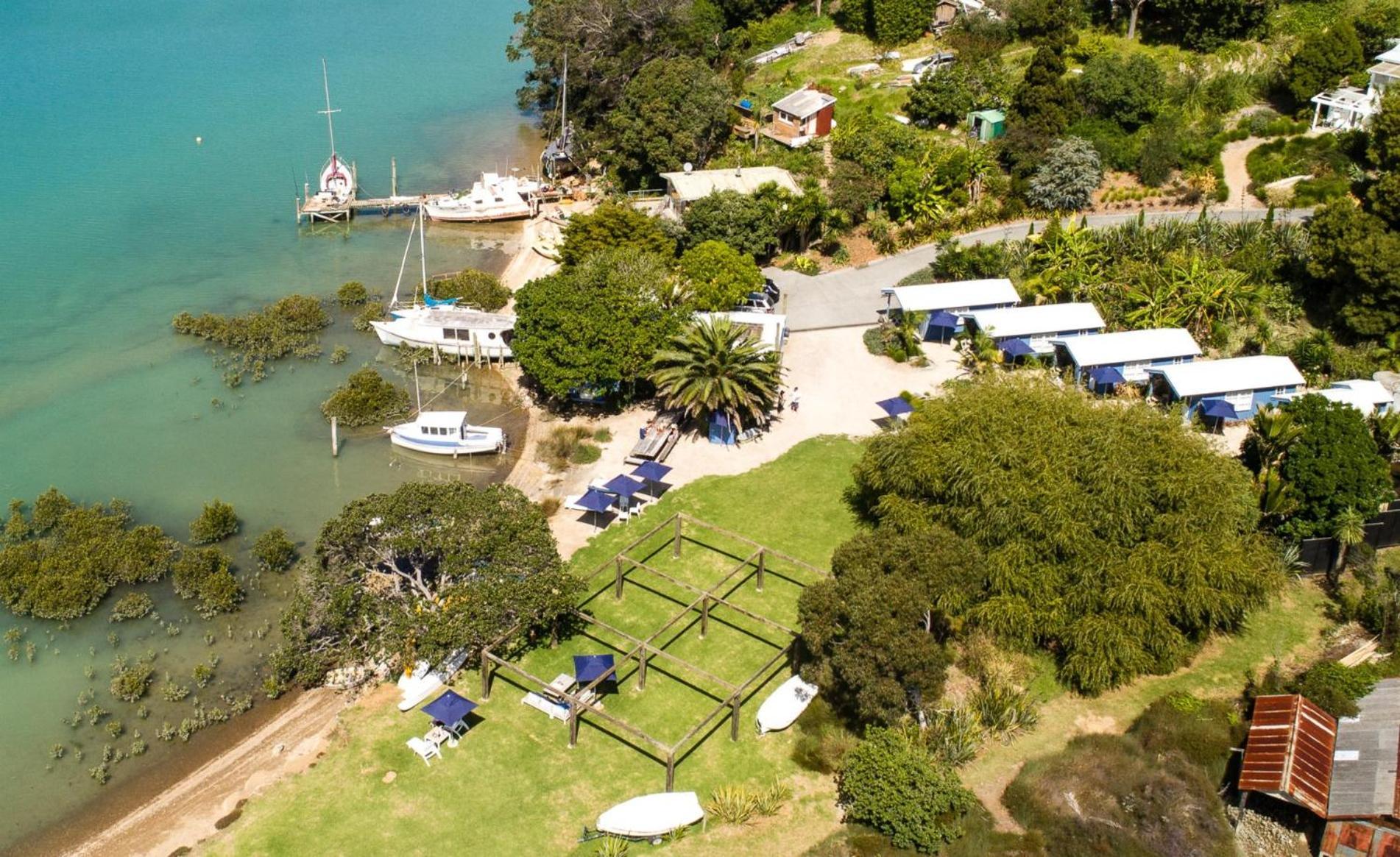 شقة Boatsheds On The Bay, Waiheke Island Ostend المظهر الخارجي الصورة